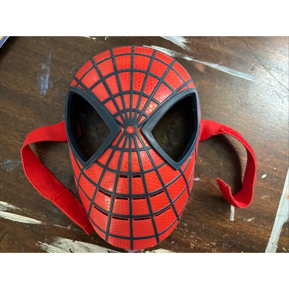 Marvel Spiderman Mask Hasbro Plastic & Rubber Adjustable Strap Halloween 2010
